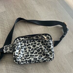 Chic Leopard Crossbody Bag with Black Strap